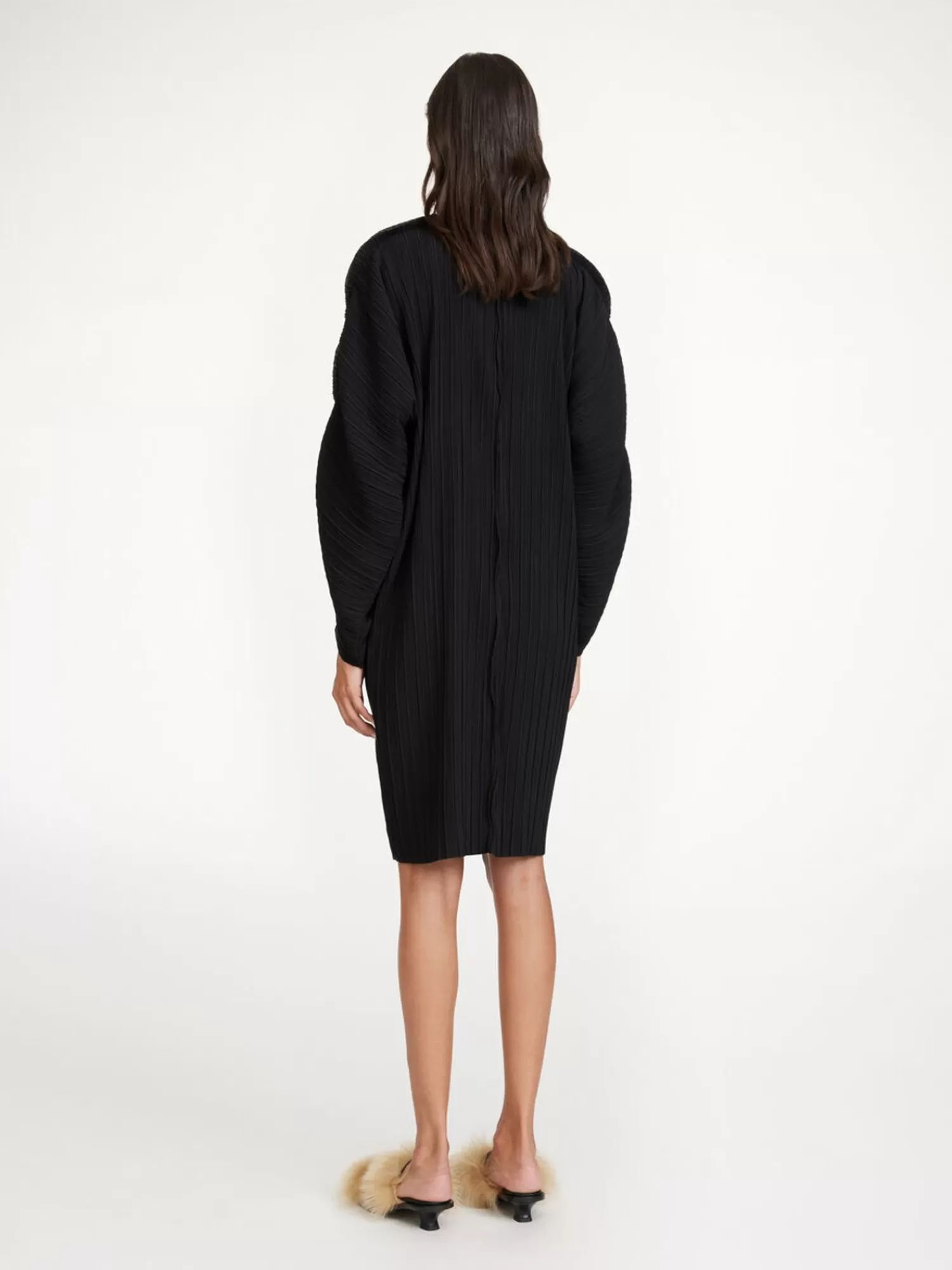 By Malene Birger Dielle Faltenkleid