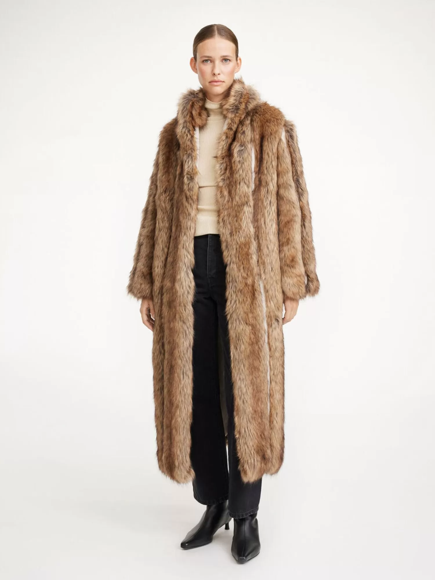 By Malene Birger Kavela Faux Pelzmantel